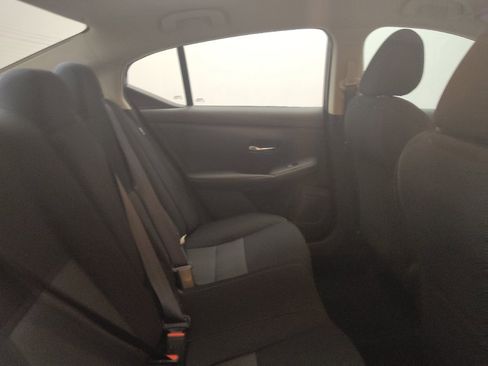 Used 2022 Nissan Sentra SV FWD image 19