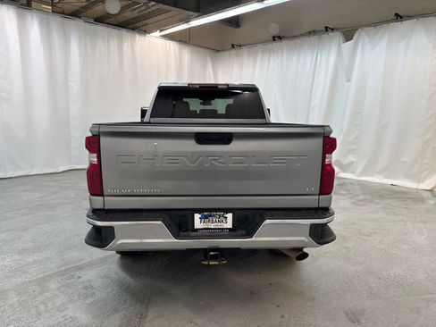 Used 2025 Chevrolet Silverado 2500 LT w/ Convenience Package image 4