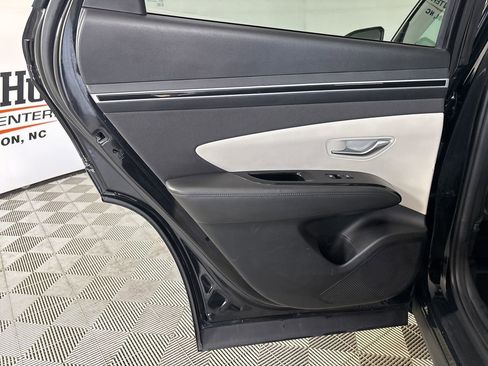 Used 2024 Hyundai Tucson Limited image 21