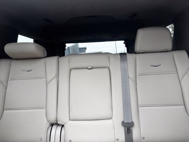 Used 2023 Cadillac Escalade Premium Luxury Platinum AWD/4WD image 12