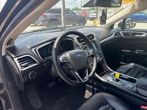 Used 2019 Ford Fusion SEL FWD image 8