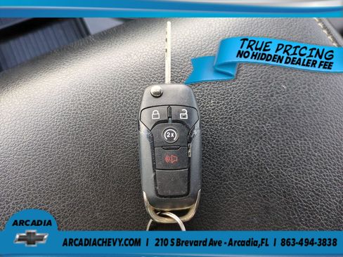 Used 2021 Ford F250 Lariat w/ Lariat Value Package AWD/4WD image 28