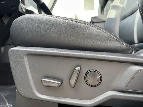 New 2025 Ford Bronco Badlands w/ Sasquatch Package image 22