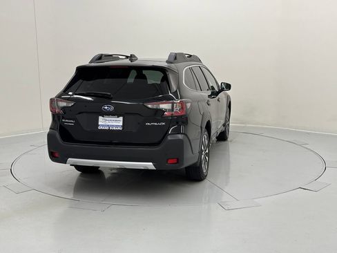 Certified 2023 Subaru Outback Limited image 5