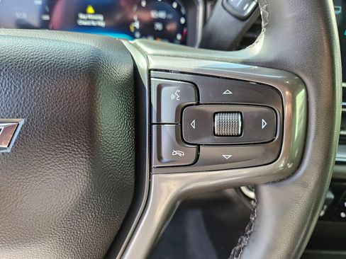 Used 2024 Chevrolet Silverado 2500 ZR2 w/ Technology Package AWD/4WD image 21