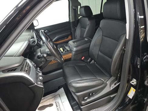 Used 2018 Chevrolet Tahoe Premier AWD/4WD image 32