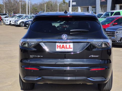 Used 2023 Buick Enclave Avenir w/ Avenir Technology Package image 5