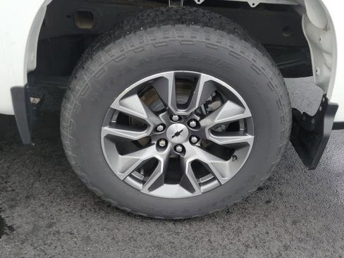 Used 2023 Chevrolet Silverado 1500 RST w/ LPO, Dark Essentials Package image 5