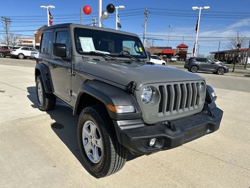 Used 2020 Jeep Wrangler Sport image 11