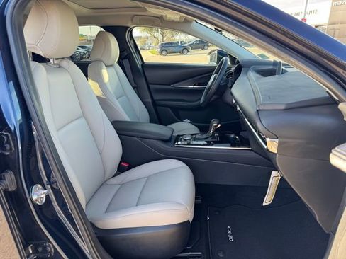 Used 2025 MAZDA CX-30 AWD 2.5 S w/ Preferred Package image 19