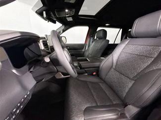 Used 2025 Toyota Sequoia SR5 video 3