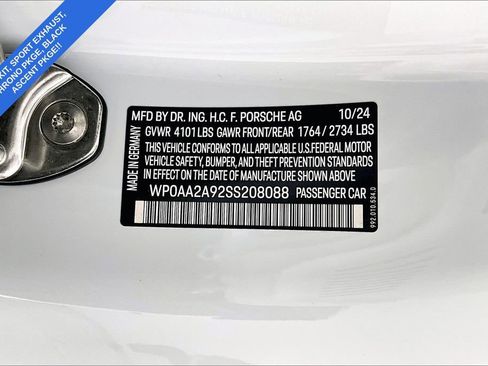 Used 2025 Porsche 911 Carrera image 40