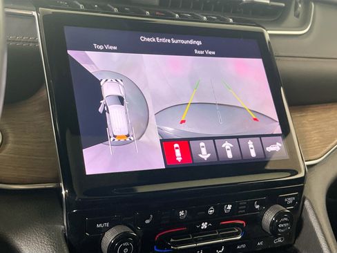 Used 2022 Jeep Grand Cherokee Summit w/ Adv Protech Group IV image 14