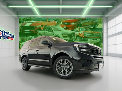 New 2026 Ford Expedition Platinum w/ Stealth Appearance Package