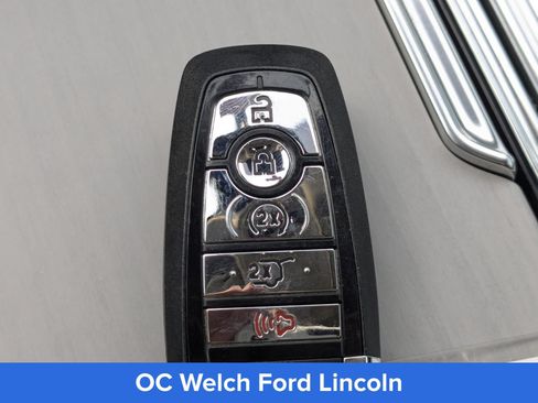 Certified 2025 Lincoln Navigator Reserve AWD/4WD image 35