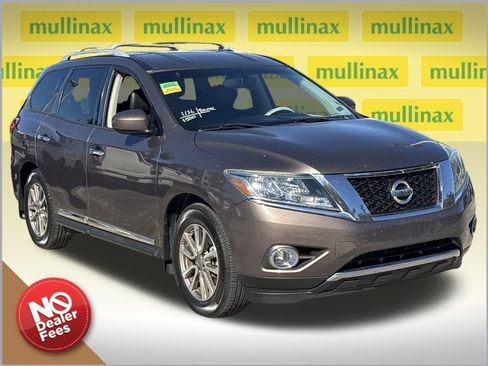 Used 2015 Nissan Pathfinder SL w/ SL Tech Package image 1