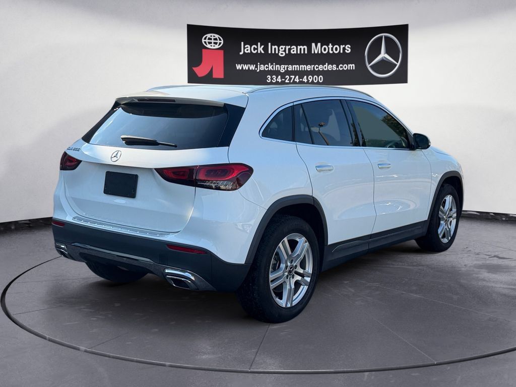 Certified 2022 Mercedes-Benz GLA 250 w/ Premium Package Lite image 5