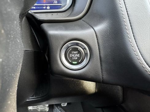 Certified 2023 Chevrolet Suburban High Country image 32