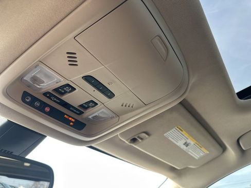 Used 2017 GMC Acadia Denali w/ Technology Package image 39