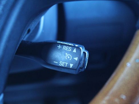 Used 2011 Lexus RX 450h AWD image 28