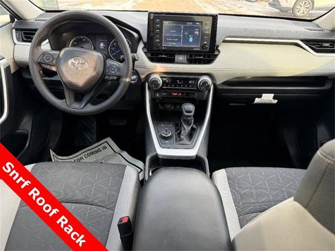 Used 2020 Toyota RAV4 XLE image 13