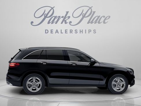 Used 2018 Mercedes-Benz GLC 300 image 24