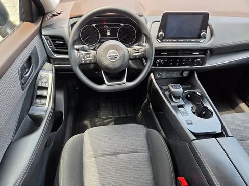 Used 2021 Nissan Rogue S FWD image 10