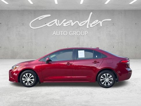 Used 2022 Toyota Corolla LE FWD image 16