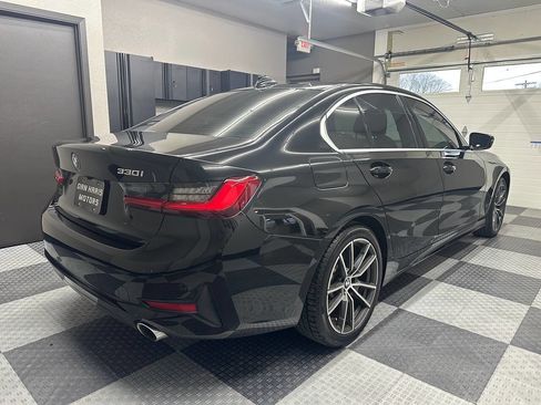 Used 2019 BMW 330i Sedan w/ Driving Assistance Package image 9