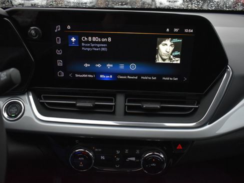 New 2026 Chevrolet Trax LT image 26