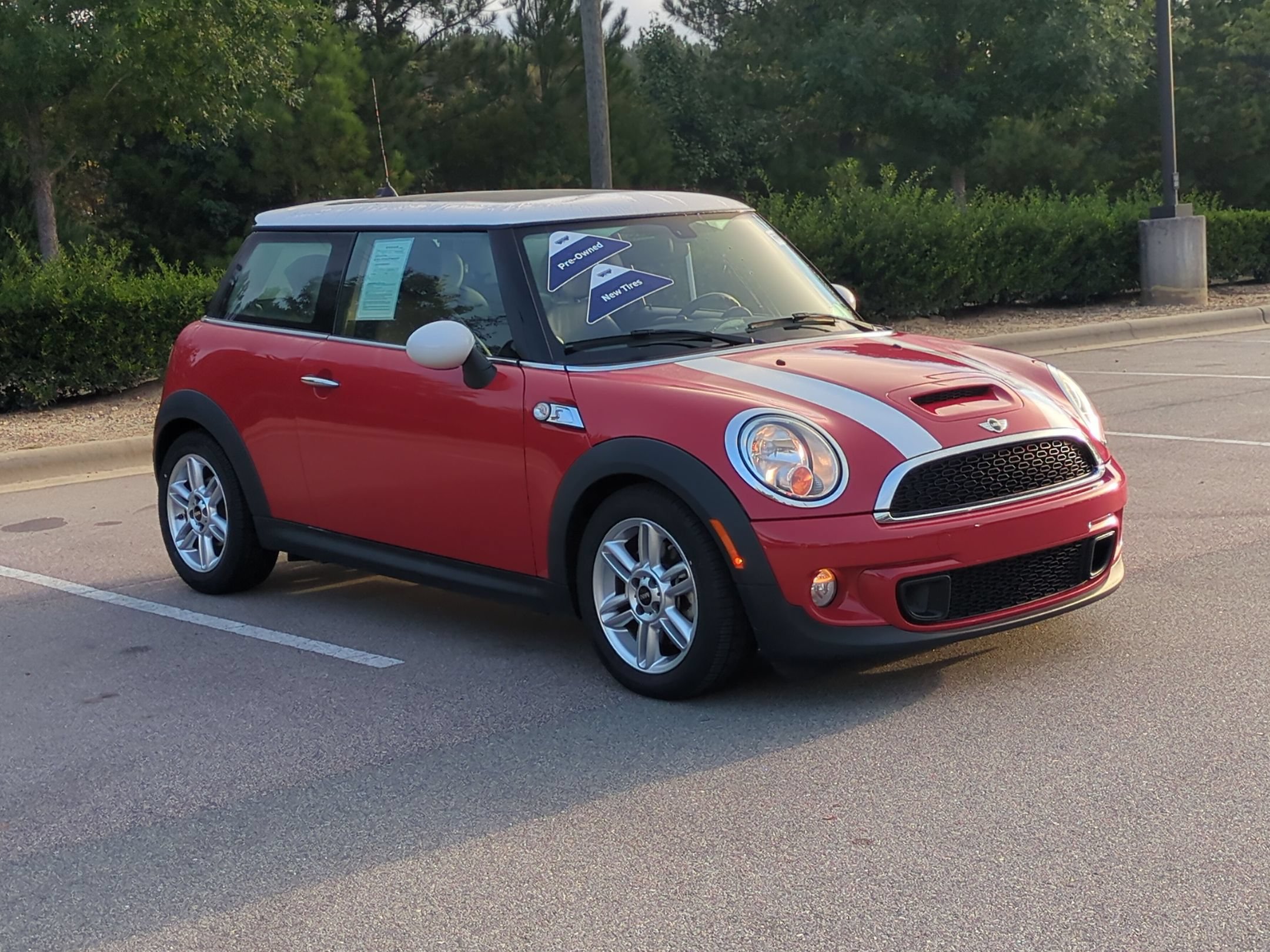 Used 2013 MINI Cooper S FWD image 2