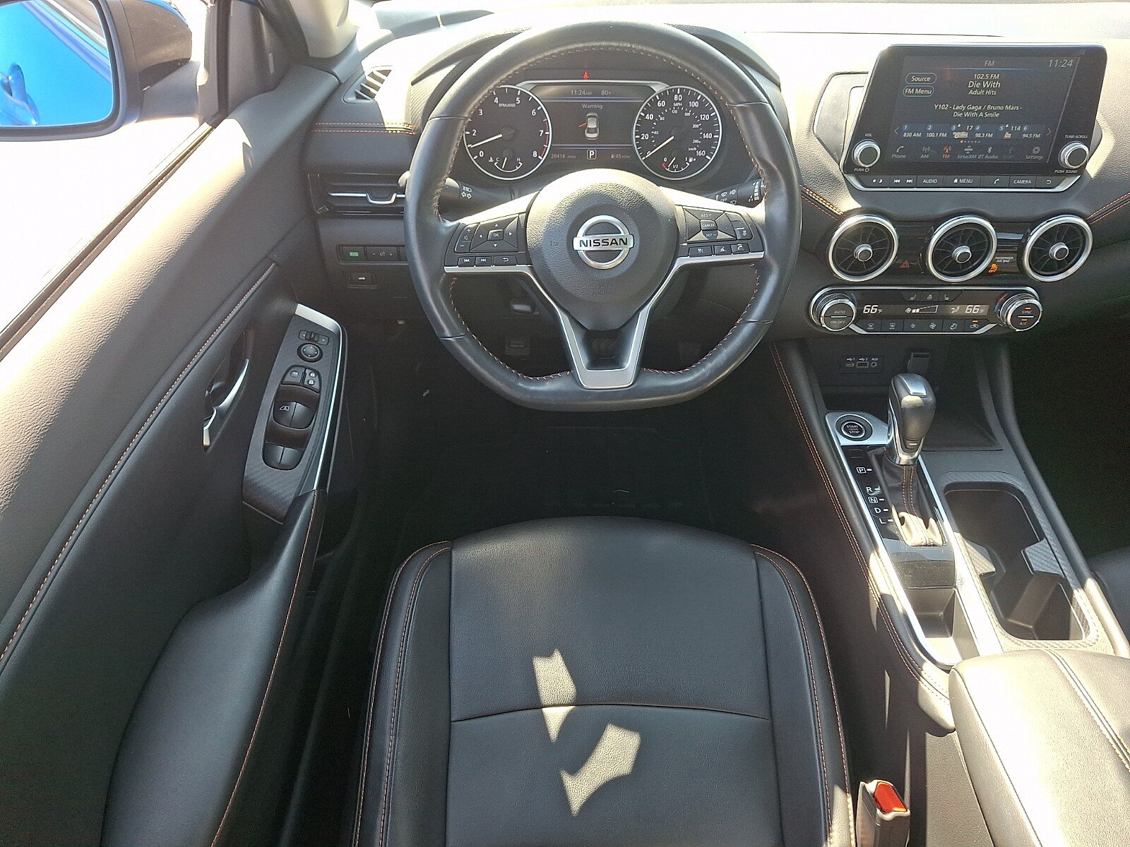 Used 2022 Nissan Sentra SR w/ SR Premium Package FWD image 11
