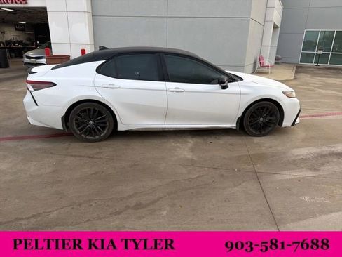 Used 2021 Toyota Camry XSE w/ Navigation Package image 14
