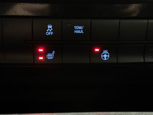 Used 2017 RAM 1500 Sport image 5