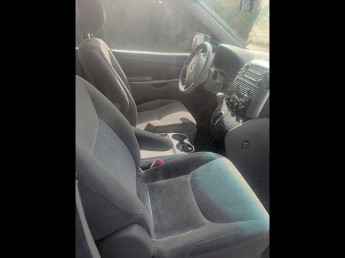 Used 2006 Toyota Sienna LE image 4