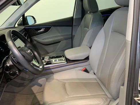 Used 2022 Audi Q7 3.0T Premium Plus w/ Premium Plus Package image 16
