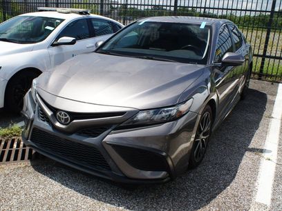 Used 2021 Toyota Camry SE