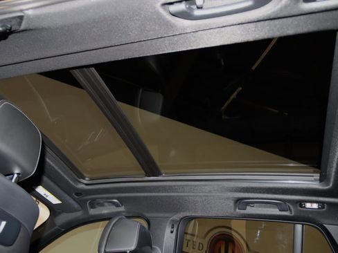 Used 2023 BMW X5 M50i w/ Climate Comfort Package image 18