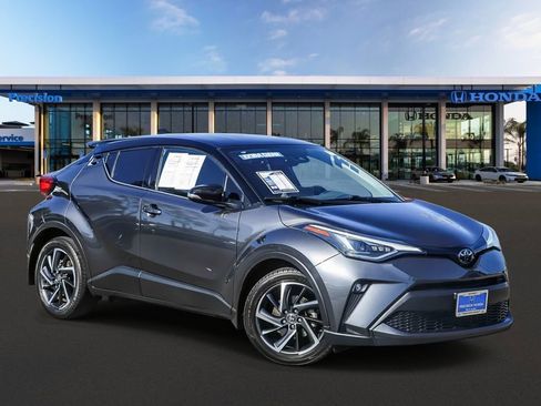 Used 2022 Toyota C-HR Limited FWD image 1
