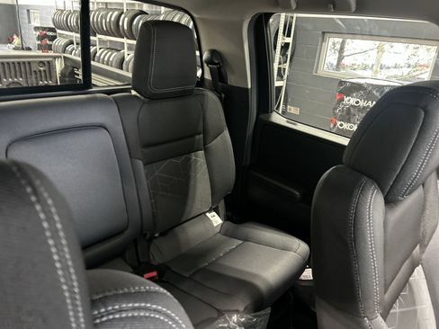 New 2026 Nissan Frontier SV w/ SV Convenience Package image 7