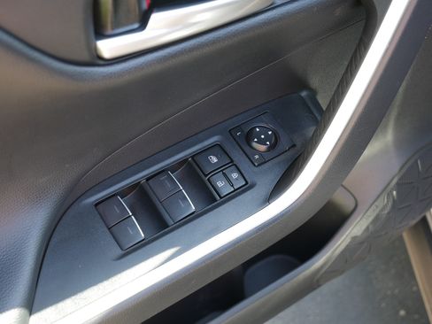 Used 2023 Toyota RAV4 XSE AWD/4WD image 19