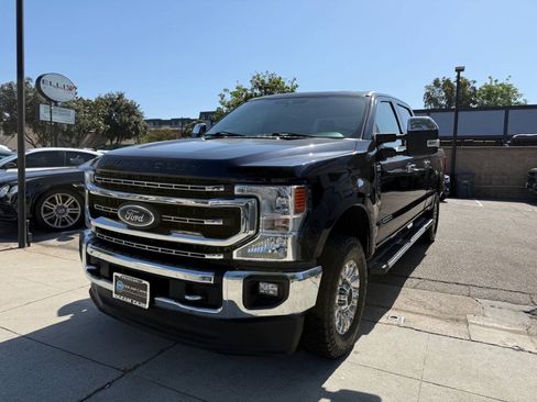 Used 2021 Ford F250 XLT w/ XLT Premium Package AWD/4WD image 5
