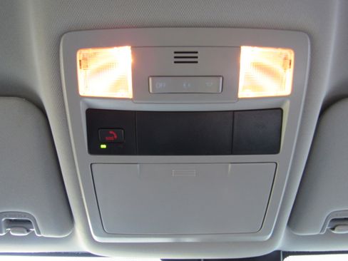 Used 2022 Toyota Tacoma SR image 30