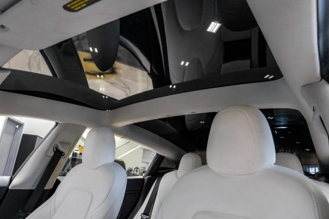 Used 2021 Tesla Model 3 Standard Range Plus RWD image 6