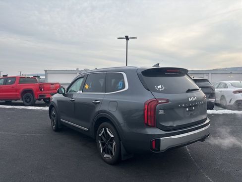 Certified 2023 Kia Telluride S w/ S Sunroof Package image 5