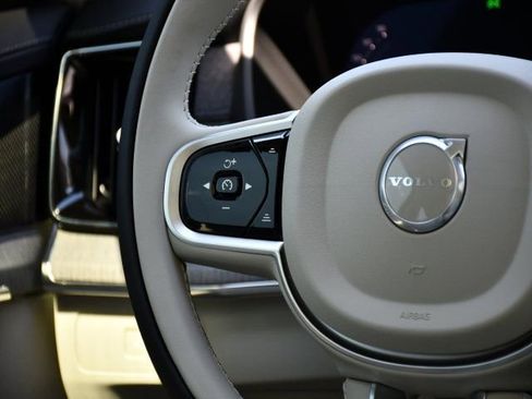New 2026 Volvo XC90 B6 Ultra w/ Protection Package Premier AWD/4WD image 21