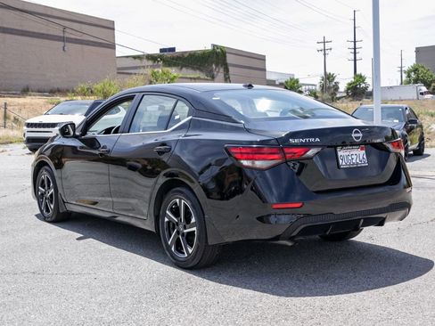 Used 2025 Nissan Sentra SV FWD image 6