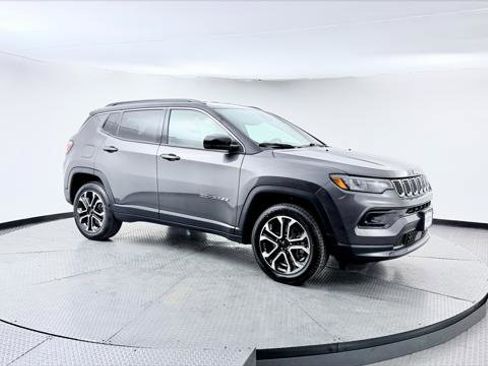 Used 2023 Jeep Compass Limited AWD/4WD image 9