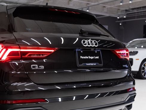 Used 2021 Audi Q3 2.0T Premium Plus AWD/4WD image 31