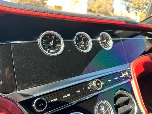Used 2020 Bentley Continental GT image 36